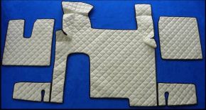 KOŽENÉ KOBERCE MAN TGX AUTOMAT, 2 ŠUFLÍKY