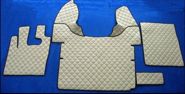 KOŽENÉ KOBERCE DAF 105 XF od 2006 AUTOMAT